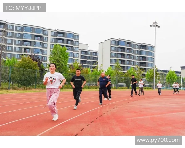 全民健身新时代:探索运动对身体与心理健康的全面影响 全民健身新时代:探索运动对身体与心理健康的全面影响