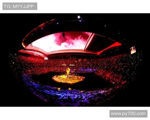 激烈对决上演全球瞩目体育盛宴 球迷激情澎湃赛事瞬间定格历史